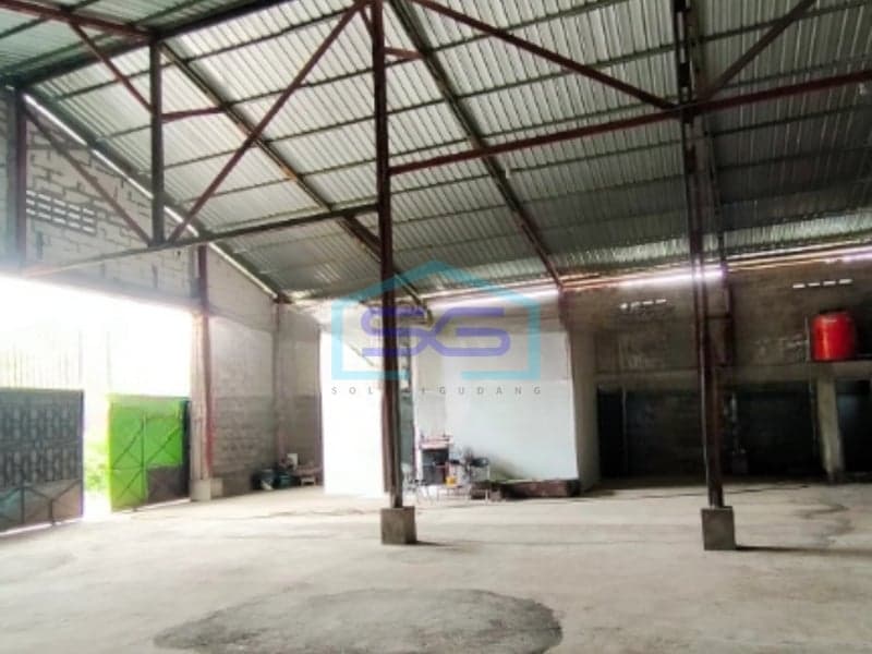 Disewakan Gudang Siap Pakai Luas Tanah 300 m² Lokasi di Surakarta