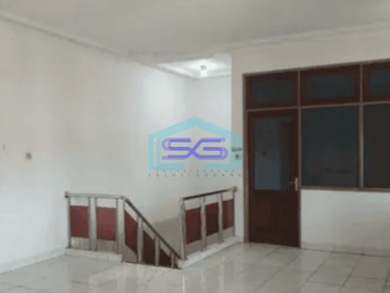 Disewakan Ruang Usaha Luas Bangunan 450 m² di Jatinegara Jakarta Timur
