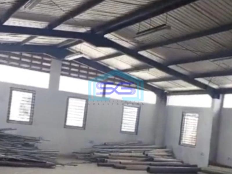 Disewakan Gudang Akses Container Luas Bangunan  600 m² di Kopo Bandung