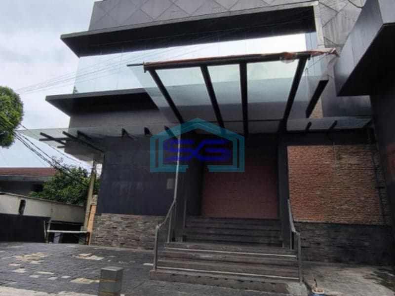 Dijual Gedung Strategis di Kemang Raya Jakarta Selatan Akses Mudah Dan Ramai LB 1800m2