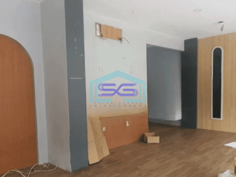 Disewakan Ruko Luas Bangunan   500 m² di Grogol Jakarta Barat