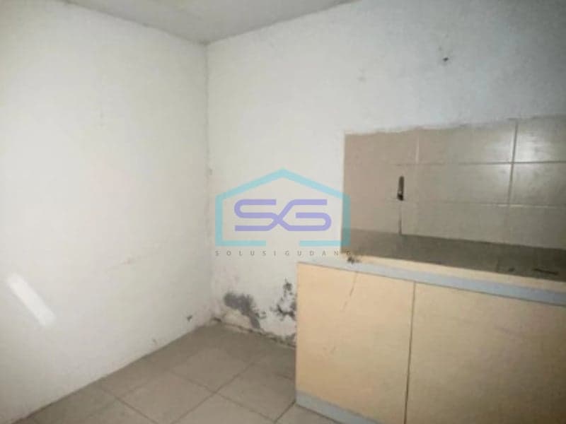 Disewakan Ruko Luas Bangunan 300 m² Bebas Banjir di Surakarta
