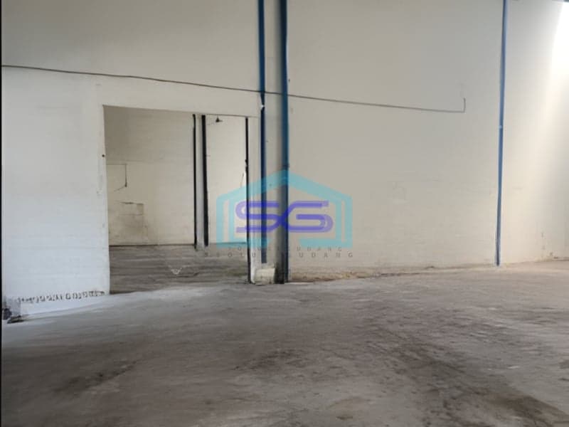 Disewakan Gudang Ada Kantor Luas Bangunan  360 m²  di Legok Tangerang