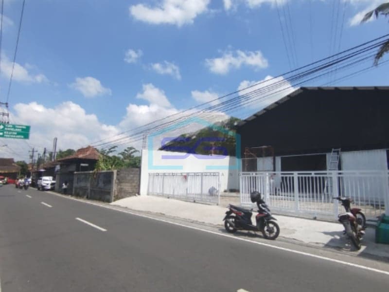 Commercial Space for Sale on Jl Palagan, Sleman - Land Area 588 m2