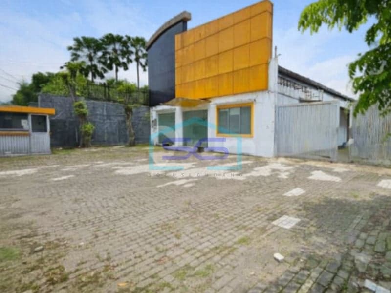 Disewakan Ruang Usaha di Jl. Adisucipto Solo Jawa Tengah Cocok untuk Berbagai Usaha LB 1140m2
