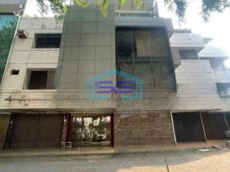 Disewakan Ruko di Harmoni Jakarta Pusat Luas Bangunan 450 m²