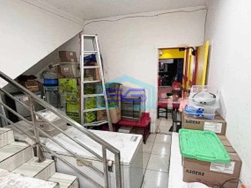 Disewakan Ruko Strategis Mudah Diakses Lokasi Ramai di Tanjung Duren Jakarta Barat