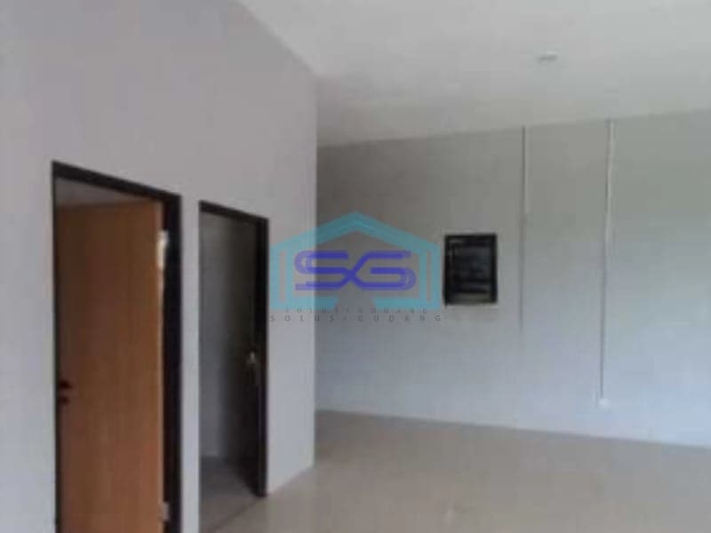 Disewakan Pabrik Lokasi Strategis Luas Tanah 1043 m² di Cikarang