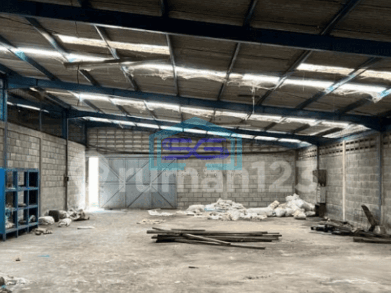 Disewakan Gudang Usaha di Jl Laswi Bandung Luas Bangunan 300 m²