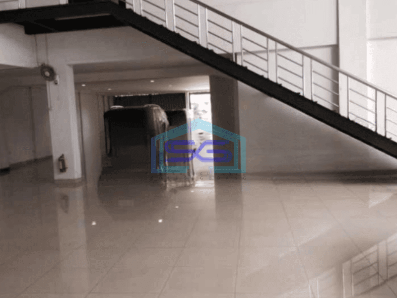 Disewakan Ruang Usaha 3 Lantai Luas Bangunan 1472 m² di Fatmawati Jakarta Selatan