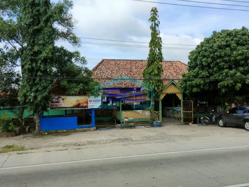 Dijual Tanah Ada Bangunan di Jalan Mayjen Yusuf Singedekane Palembang Luas 4000m2
