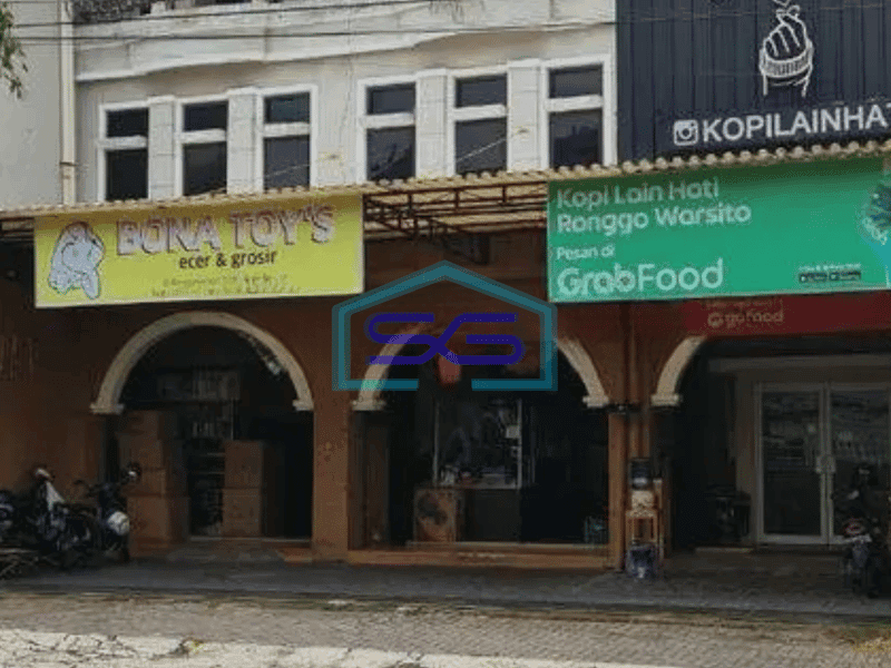 Dijual Ruko bagus strategis 3 lantai pusat kota solo