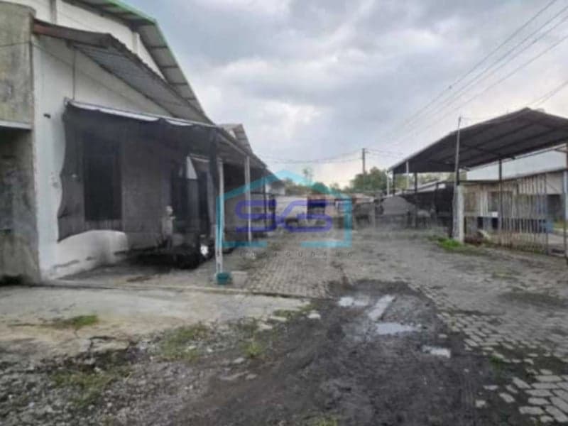 出售：中爪哇省苏科哈尔乔格罗戈尔黄色区域仓库，土地面积480平方米