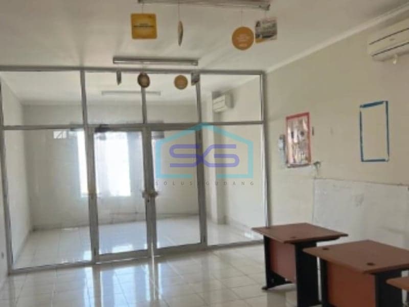Dijual Ruko Lokasi Strategis di Kebon Jati Mainroad, Bandung LB 108 m²