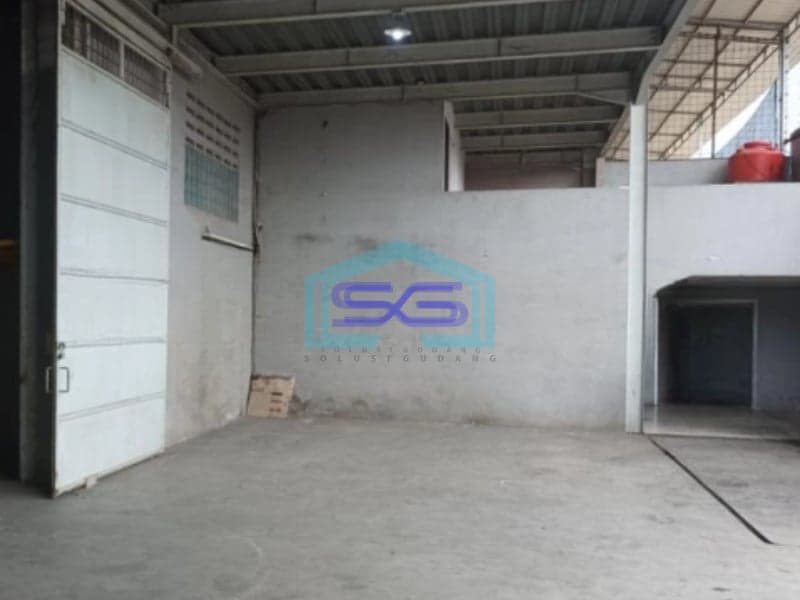 Disewakan Gudang Akses Container 40 Feet Luas Bangunan 500 m²  di Tangerang