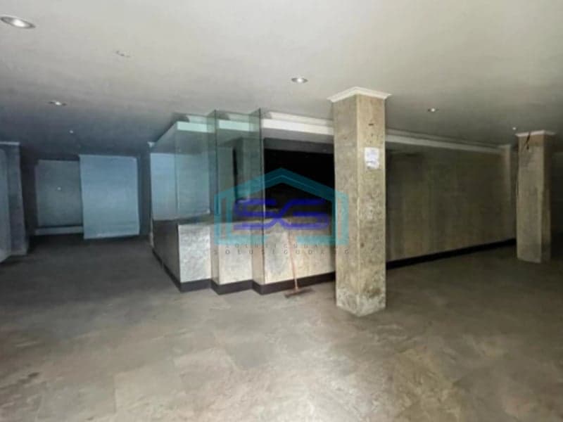 Dijual Ruko Luas Tanah  243 m² Lokasi Strategis di Semarang
