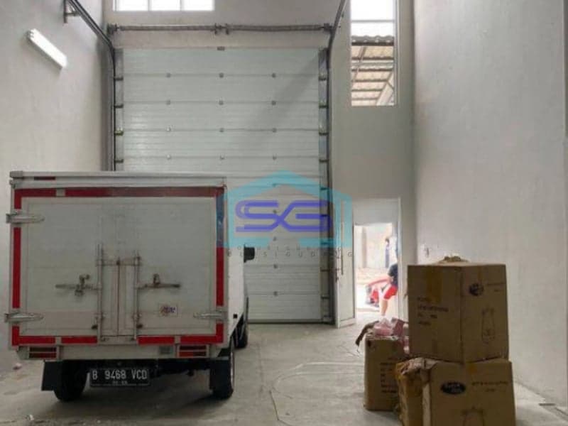 Disewakan Gudang The Store Green Lake City Jakarta Barat Akses Tol Karang Tengah Masuk Kontainer