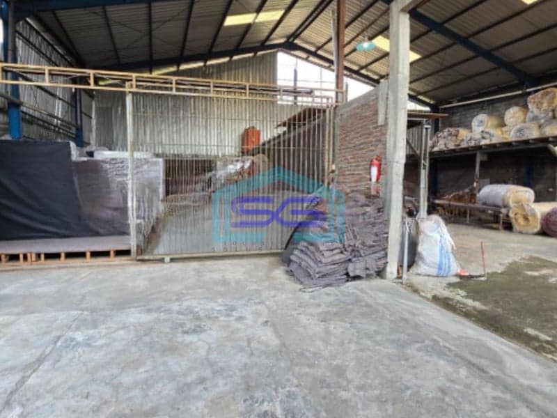 Dijual Gudang Luas Tanah 1529 m² Lokasi Strategis di Semarang