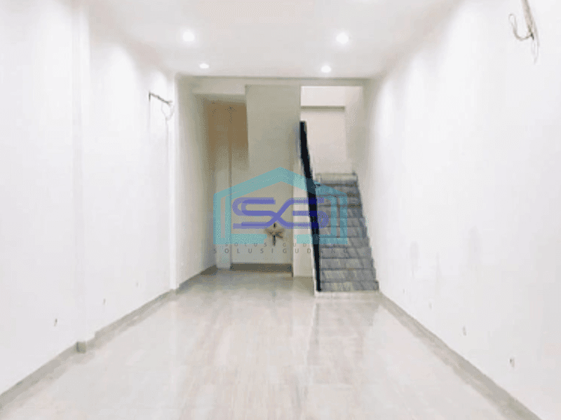 Disewakan Ruko 2 Lantai Daerah Gandaria Kebayoran Baru Luas tanah 80 m2