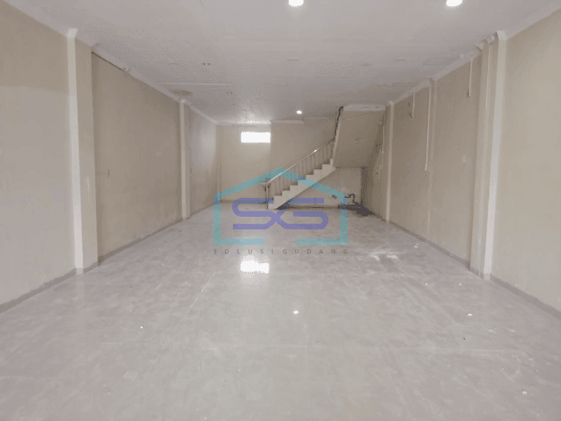 Commercial Shophouse for Rent in Palembang South Sumatra Building Area 576 sqm