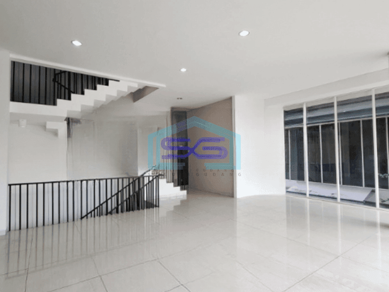 Disewakan Ruko Luas Bangunan  733 m² di BSD City Tangerang Siap Pakai