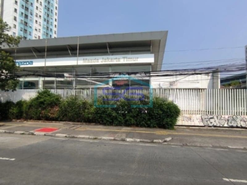 Office for Sale (Former Car Showroom) in Jatinegara, East Jakarta 950 m² BUA