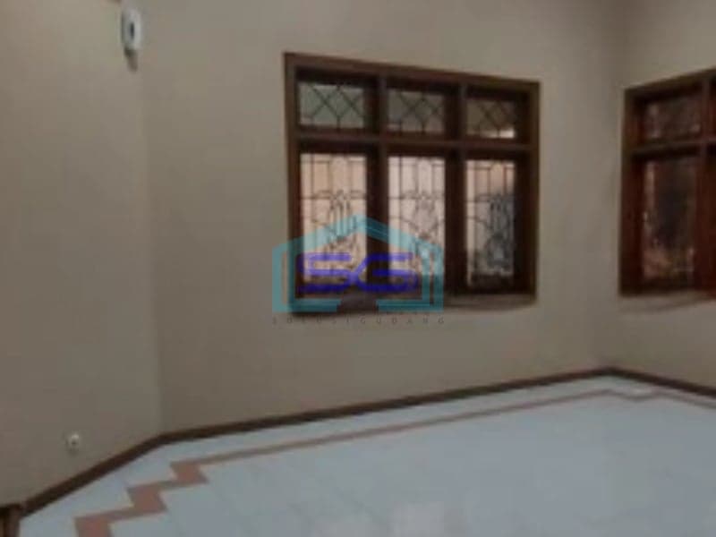 Disewakan Ruko Bangunan 2 Lantai Siap Pakai Tengah Kota Semarang Sangat Cocok Untuk Usaha LB 440m2