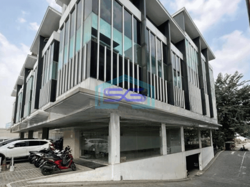 Disewakan Ruko Semi Furnish Mampang Jakarta Selatan Luas Tanah 77 m²
