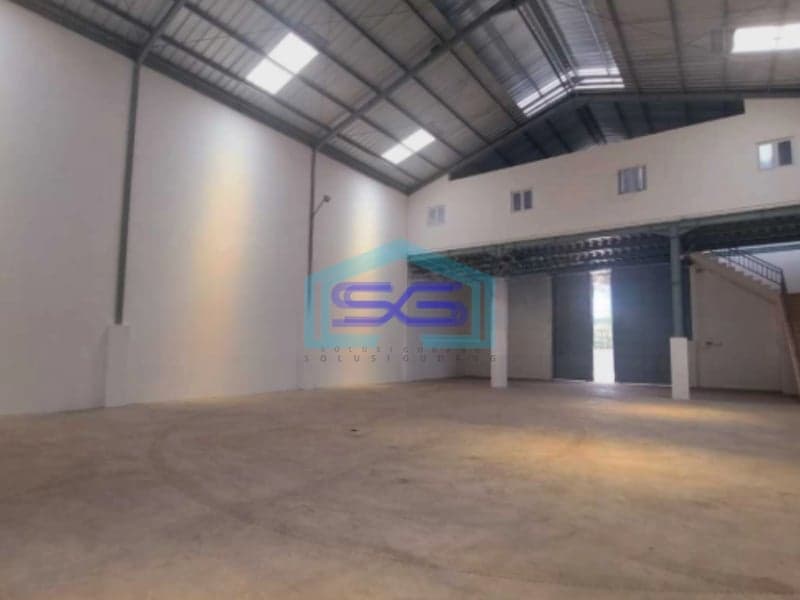 Disewakan Gudang di Jalan Peternakan Cengkareng Jakarta Barat Luas Bangunan 450m2