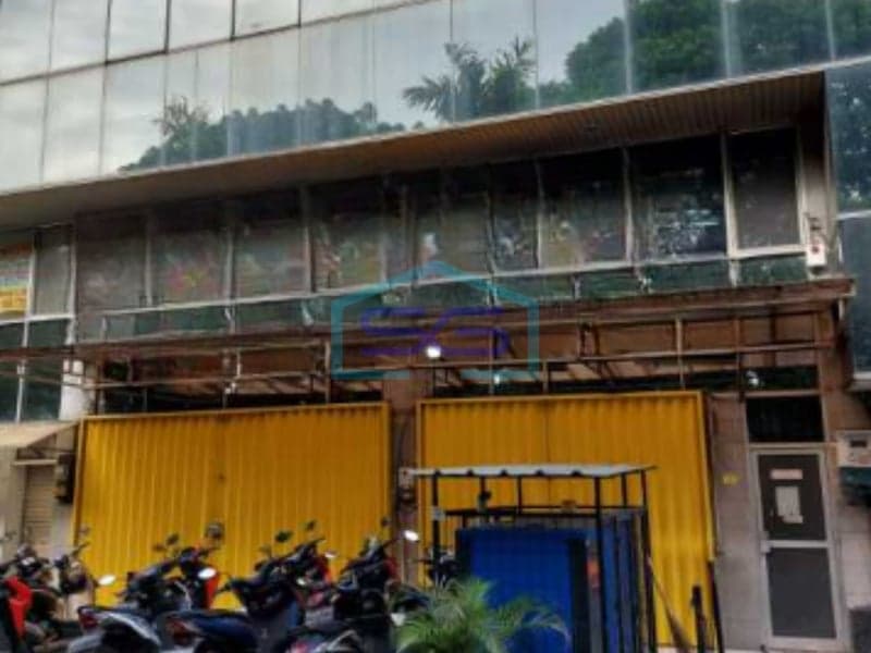 Strategic Commercial Space for Rent Land Area 200 m² Located in Lebak Bulus South Jakarta