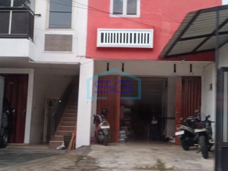 For Rent: Spacious Commercial Shop House, 250 sqm Building Area, 2 Floors in Kediri