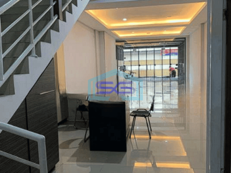Dijual Ruko Baru Renovasi Di Cikawao Lengkong Bandung Lokasi Strategis LB 300m2