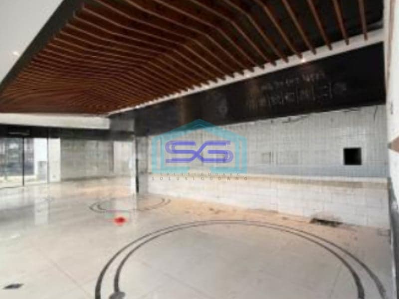 Disewakan Ruko Ada Lift Luas Tanah  240 m² Lokasi di Jakarta Utara