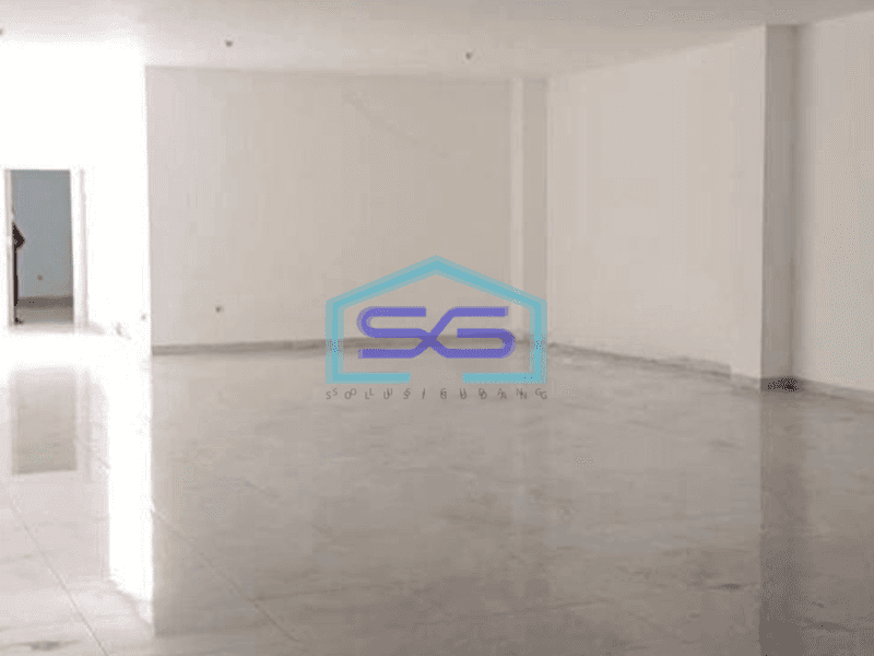 Disewakan ex Showroom bisa jadi Gudang di jl Riau Bandung