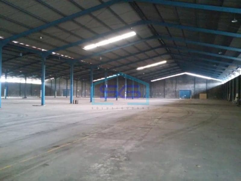 Disewakan gudang di daan mogot luas 10000m