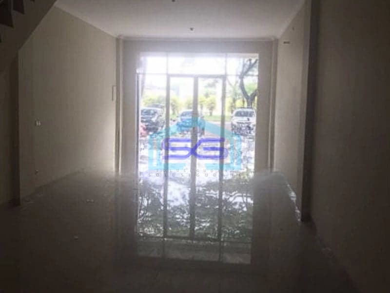 Disewakan Ruko Green Lake City Hadap Jalan Utama Jakarta Barat LB 225m2