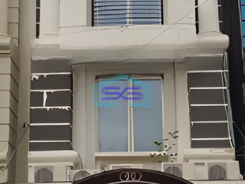 Disewakan Ruko 3 Lantai Siap Pakai di Harapan Indah Bekasi Luas Bangunan 290m2