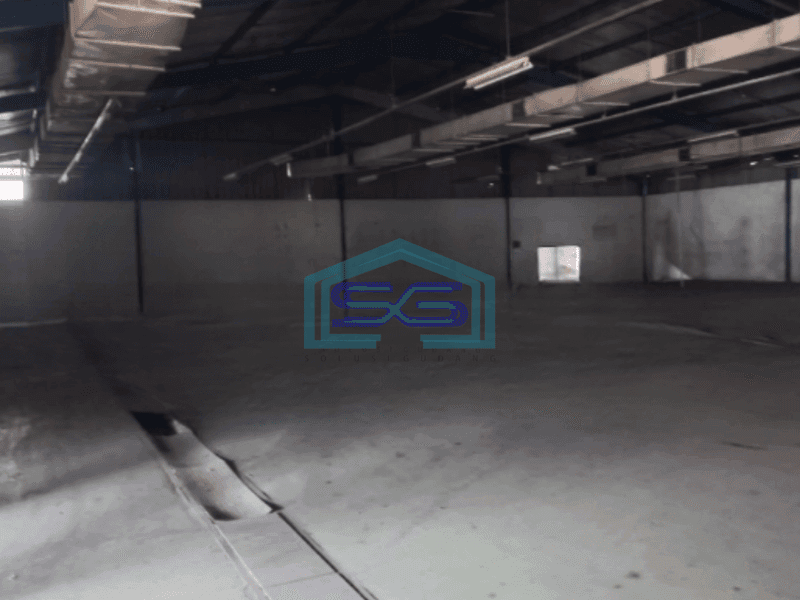 Disewakan Gudang Luas Bangunan 1800 m² di Pinggir Jalan Raya Karawaci Tangerang