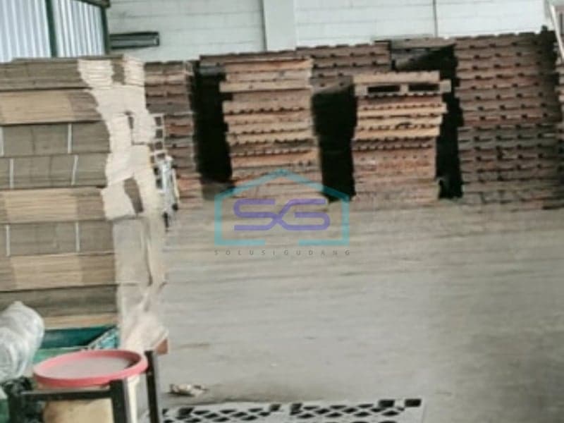吉马希西爪哇省仓库出租，带集装箱通道，占地面积1100平方米
