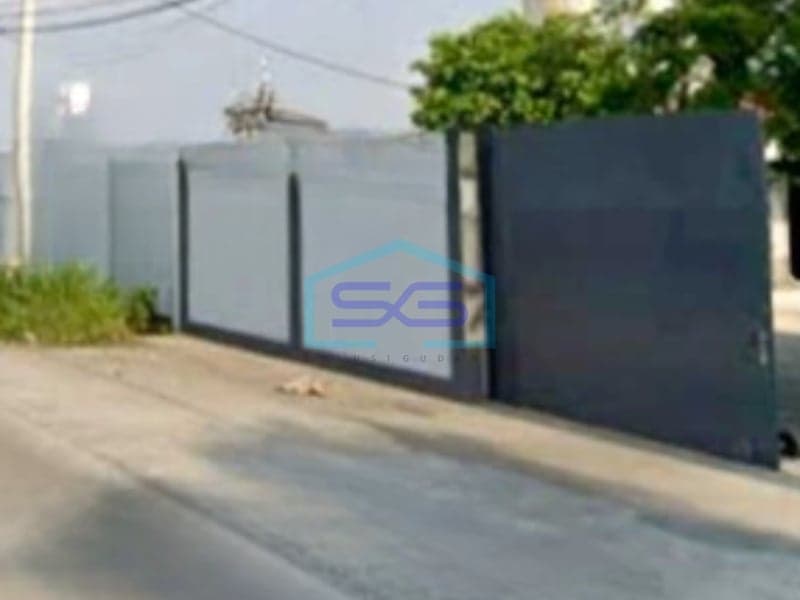 Dijual Tanah Lokasi di Surakarta Jawa Tengah Luas 2433 m²