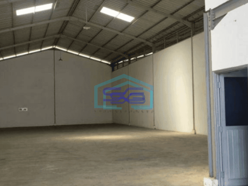 Disewakan Gudang Luas Bangunan 720 m² Lokasi Strategis di Legok Tangerang