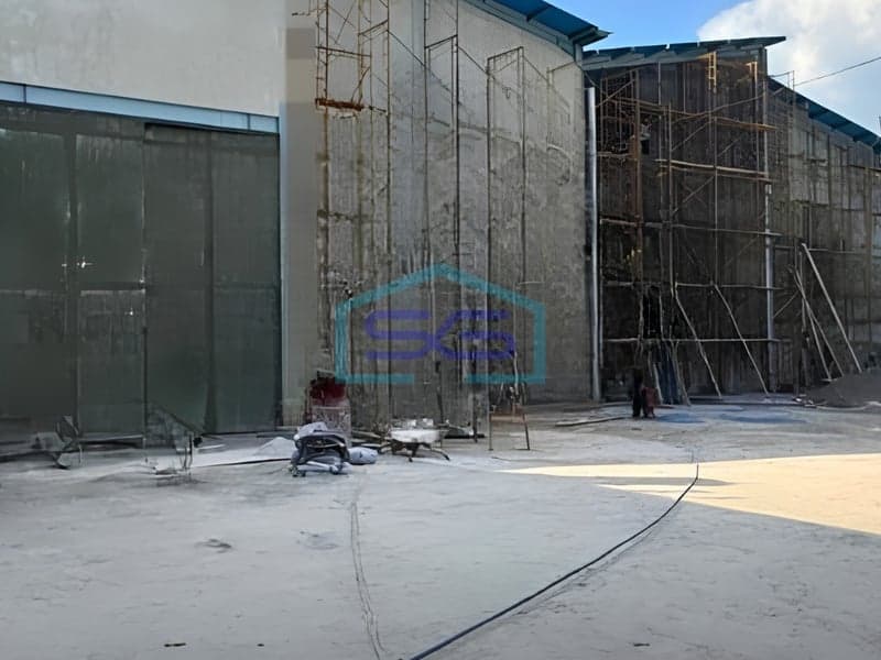 中爪哇三宝垄工业区仓库出租，建筑面积900平方米