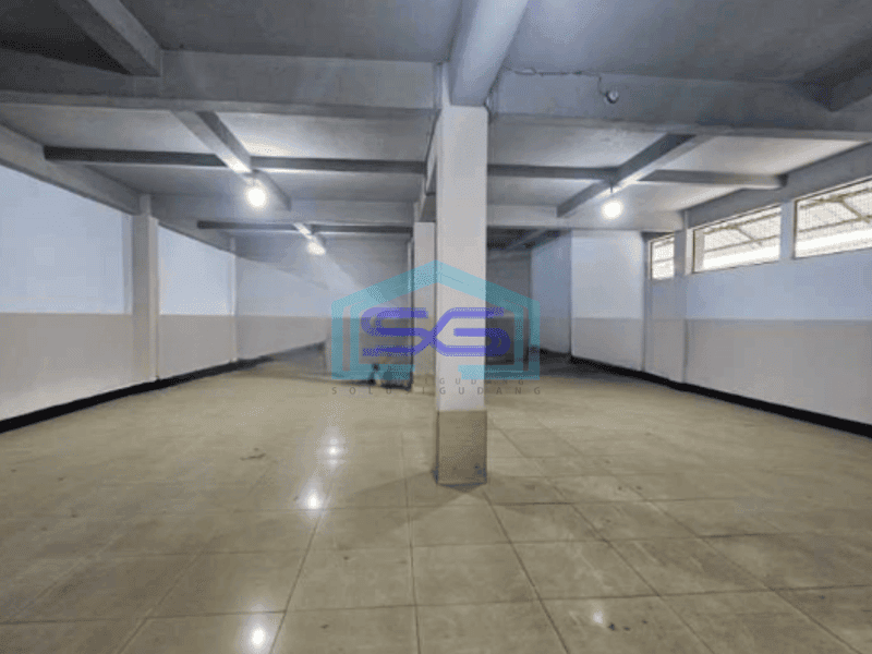 Disewakan Gudang 3 Lantai Ada Kantor Luas Bangunan  2000 m² di Batu Ceper Tangerang