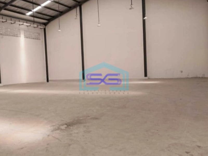 Disewakan Gudang Lokasi Sangat Strategis di Semarang Luas Bangunan 304 m²