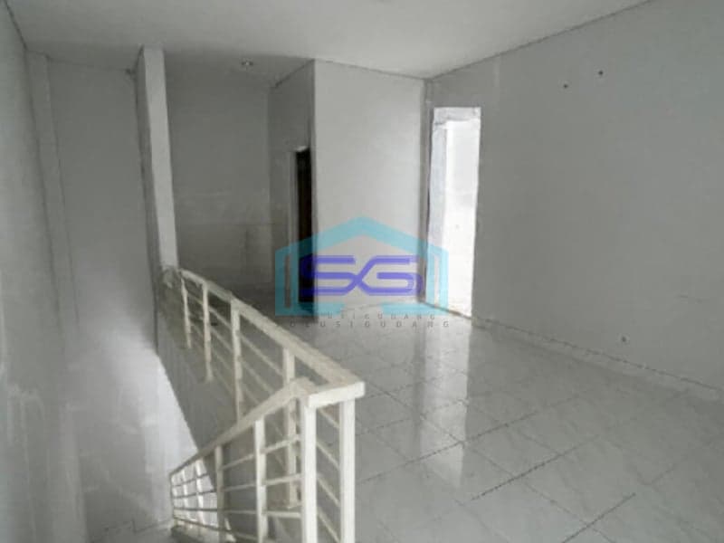 Dijual Cepat Ruko Gandeng Arcadia Grande Di Kelapa Dua Tangerang Luas Bangunan  162 m²