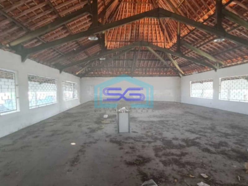 Disewakan Gedung Super Strategis Ex Bank di Jalan Veteran Solo LT 2580m2