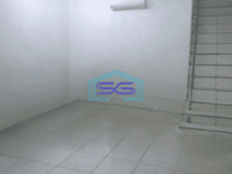 Disewakan Gudang Ada Kantor di Cipondoh Tangerang Luas Bangunan  1600 m²