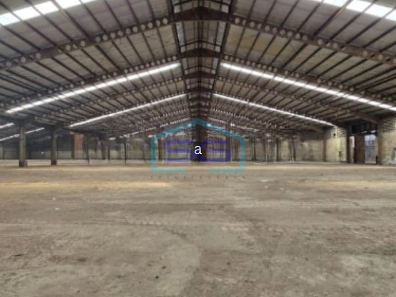 低价仓库出租，靠近贝克西收费公路，集装箱通道，建筑面积15000平方米