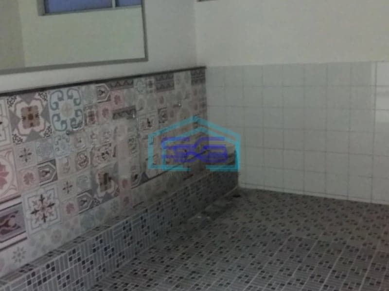 Dijual Kantor Lokasi Bebas Banjir di Kebon Jeruk Jakarta Barat Luas Bangunan  1300 m²