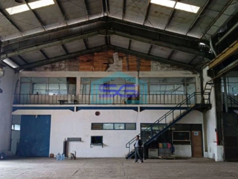 Disewakan Gudang Dekat Summarecon Bekasi Luas Bangunan 1800m2